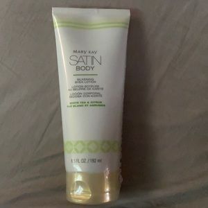 MaryKay Satin Body lotion